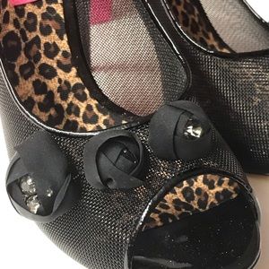 Betsey Johnson fishnet rose crystal heels pumps sexy goth punk prom vintage 10